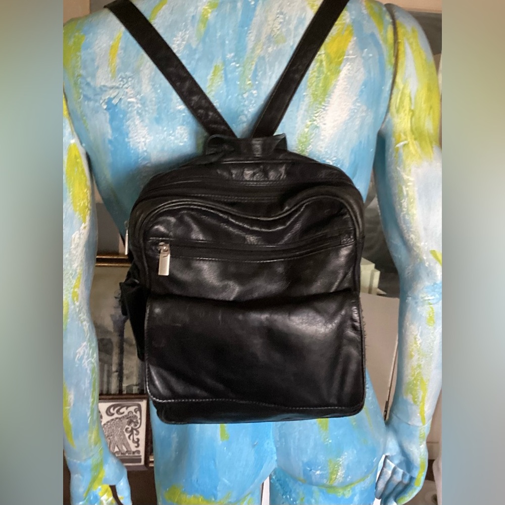 Vintage leather back pack unisex